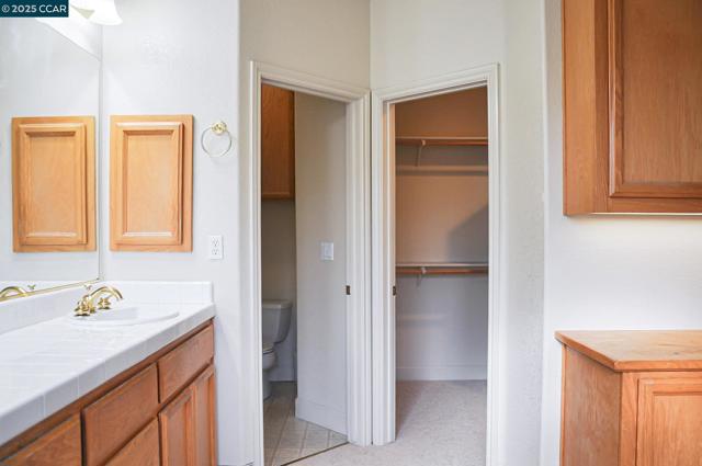 7809 Caracena Ct, Vallejo CA: https://media.crmls.org/mediaz/2b28fac2-d8a1-437d-97ff-f573eb26771d.jpg