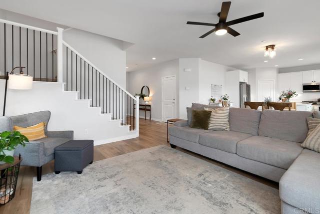 1643 Raecorte Place, Escondido CA: https://media.crmls.org/mediaz/2b2a1ede-661c-4aa2-8a44-4732a1f08746.jpg