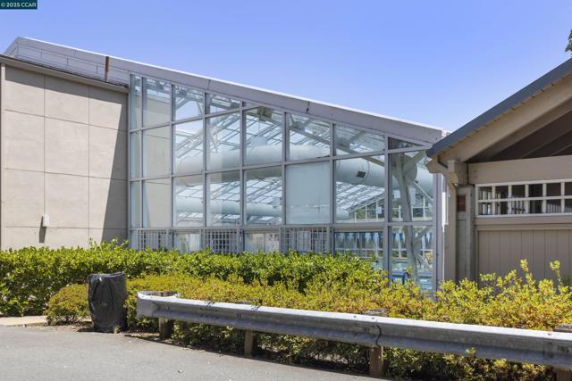 1285 Avenida Sevilla, Walnut Creek CA: https://media.crmls.org/mediaz/2b2a9d06-a785-468b-8ca1-11c48a60fba9.jpg
