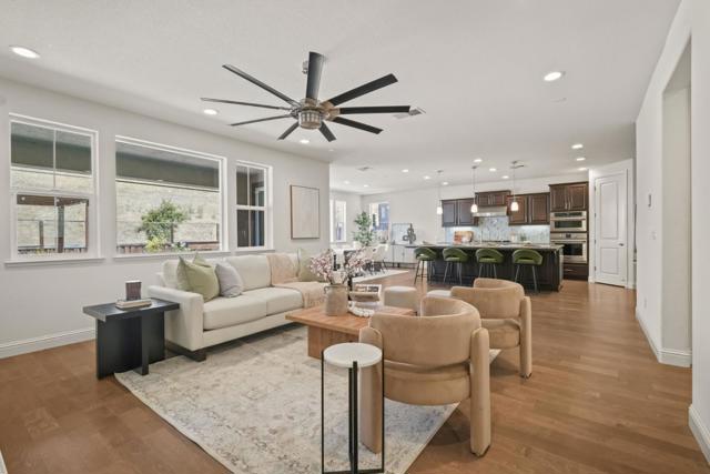 29732 Cantera Drive, Hayward CA: https://media.crmls.org/mediaz/2b2b9a27-9a57-4558-81e9-764c758270ac.jpg