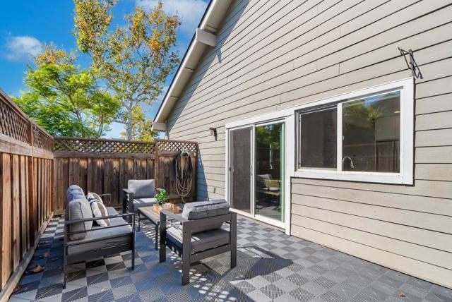 851 Peary Lane, Foster City CA: https://media.crmls.org/mediaz/2b2c6456-df34-46c4-b86a-a423443befe8.jpg