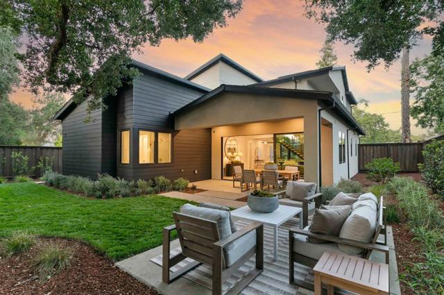 1060 Karen Way, Mountain View CA: https://media.crmls.org/mediaz/2b2d1f2c-9650-40a8-8ff7-c6e229c45b80.jpg