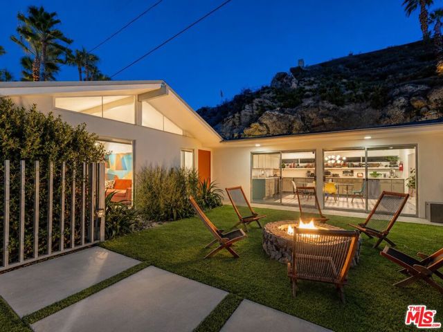 2499 S Palm Canyon Drive, Palm Springs, CA 92264