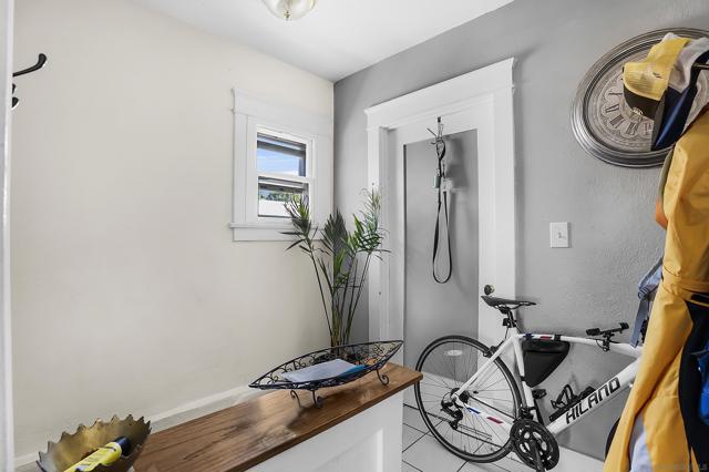2311 State St, San Diego CA: https://media.crmls.org/mediaz/2b2d6462-4712-4a13-90ea-5bce253e0867.jpg
