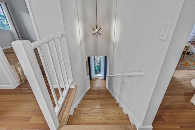109 Oakland Place, Los Gatos CA: https://media.crmls.org/mediaz/2b2d97f7-0af0-4fc7-b843-0c0e1906e4de.jpg