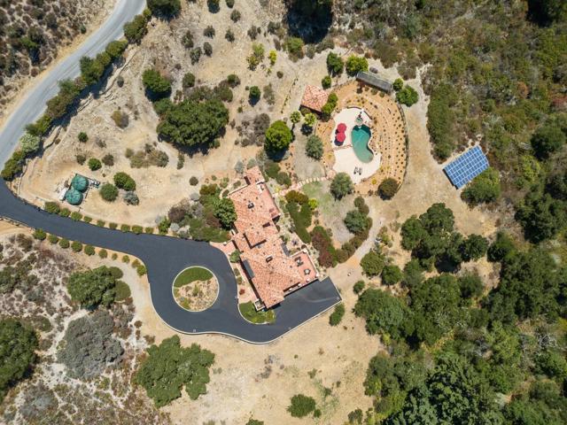 2053 Weston Road, Scotts Valley CA: https://media.crmls.org/mediaz/2b2dc66e-4a7c-4b67-a494-268e31d66654.jpg