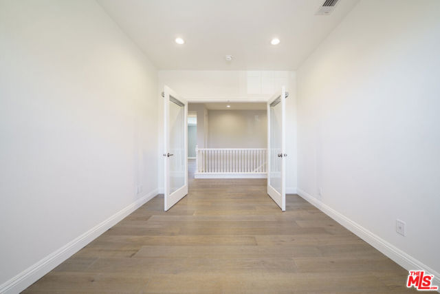 629 Milford Street, Los Angeles CA: https://media.crmls.org/mediaz/2b2e8282-3822-402a-ac9b-273acf25332c.jpg