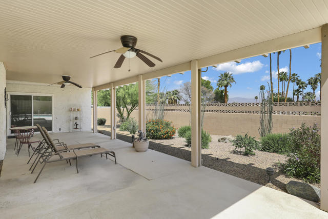 71370 Gardess Road, Rancho Mirage CA: https://media.crmls.org/mediaz/2b2eb92b-a514-490a-82d1-8c6e9bf0f801.jpg