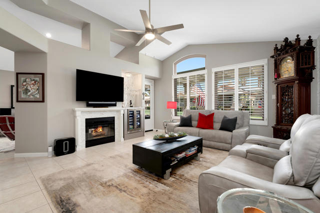 76804 Kybar Road, Palm Desert CA: https://media.crmls.org/mediaz/2b2f15a9-ae32-41f9-b92c-f940cab9e253.jpg
