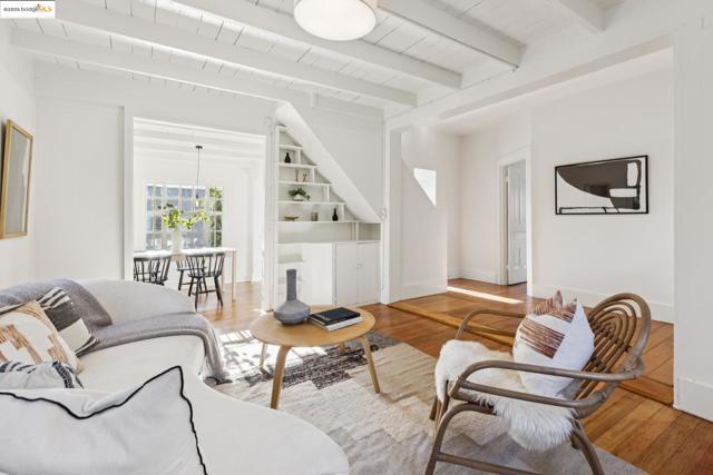 1532 Walnut St, Berkeley CA: https://media.crmls.org/mediaz/2b2f94cd-cf83-4c72-b537-4273d74e14e9.jpg