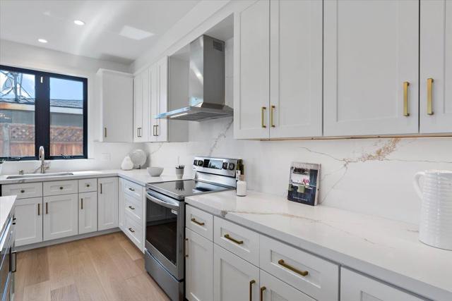 2572 Borax Drive, Santa Clara CA: https://media.crmls.org/mediaz/2b2fe411-4179-4887-8188-313e666f535d.jpg