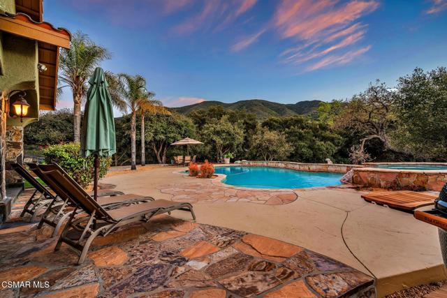 1826 Crystal View Circle, Newbury Park CA: https://media.crmls.org/mediaz/2b302917-9f16-4f4b-b5a9-d31d085d7431.jpg