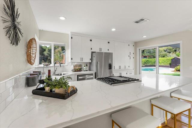 3400 Haas Drive, Aptos CA: https://media.crmls.org/mediaz/2b3090db-7421-4f80-8bc7-3423618176cd.jpg