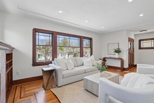 2408 Bartlett Street, Oakland CA: https://media.crmls.org/mediaz/2b313167-893d-4070-9705-533a0d65d73a.jpg