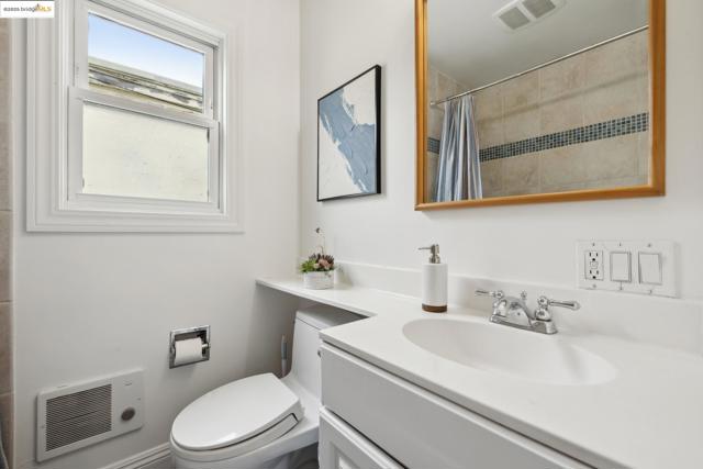 1626 Kains Ave., Berkeley CA: https://media.crmls.org/mediaz/2b31d2aa-25fc-4d53-8fcc-4b649fd50ad0.jpg