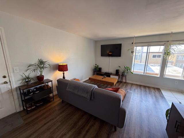 Detail Gallery Image 5 of 18 For 1647 Pentecost Way #11,  San Diego,  CA 92105 - 1 Beds | 1 Baths