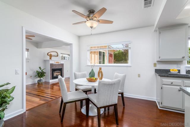 16498 Roca Dr, San Diego CA: https://media.crmls.org/mediaz/2b328917-baba-43a5-96ba-7931675f5d26.jpg