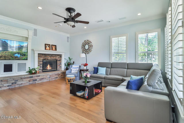 164 Via Sandra, Newbury Park CA: https://media.crmls.org/mediaz/2b331a9b-5c4f-43ed-b732-111f4edde1f9.jpg