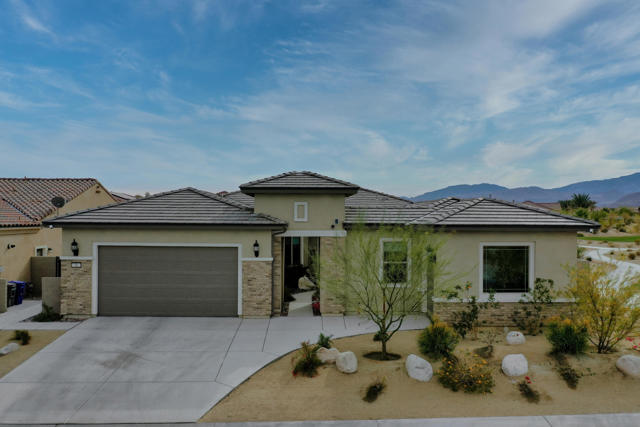 80 Zinfandel, Rancho Mirage CA: https://media.crmls.org/mediaz/2b332600-8942-47e1-a2de-48ca9bb3e30f.jpg