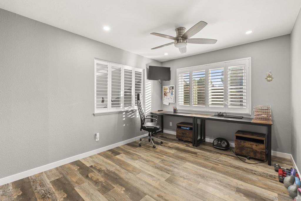 12429 Damasco Ct - photo 16