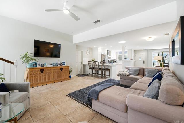 Detail Gallery Image 16 of 45 For 1839 Freda Ln, Cardiff By The Sea,  CA 92007 - 5 Beds | 4 Baths