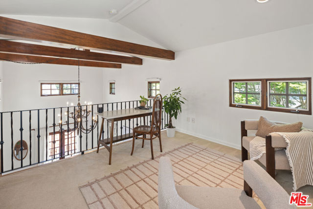 1100 21st Street, Santa Monica CA: https://media.crmls.org/mediaz/2b34926b-e98e-438d-8143-c52c27f668e8.jpg