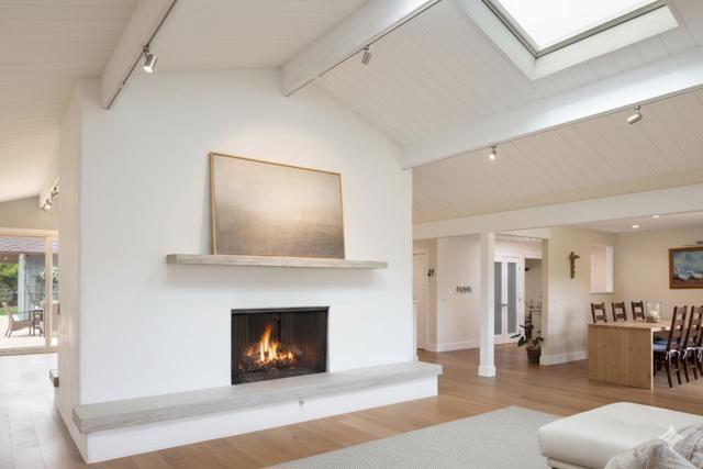 8044 Poplar Lane, Carmel CA: https://media.crmls.org/mediaz/2b355236-16f9-445a-a3d1-1160a8a03ba7.jpg