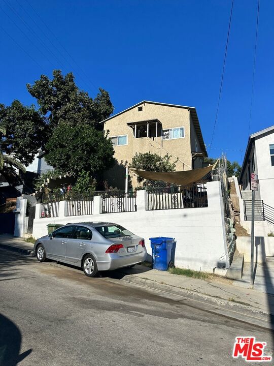 954 Geraghty Avenue, Los Angeles, California 90063, ,Multi-Family,For Sale,Geraghty,24468047