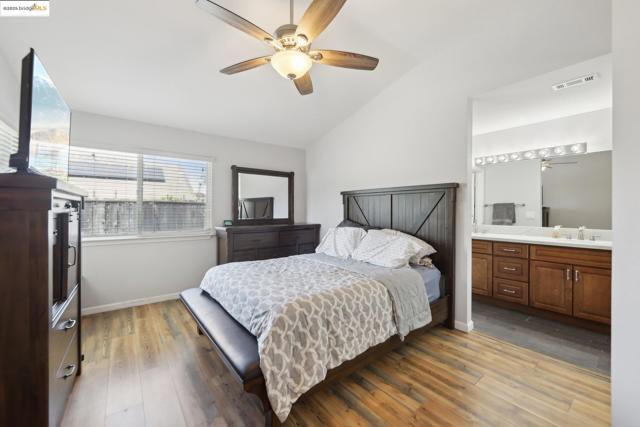 2118 Connie Ln, Oakley CA: https://media.crmls.org/mediaz/2b363f38-7988-4aab-a898-dbb6c5445d64.jpg