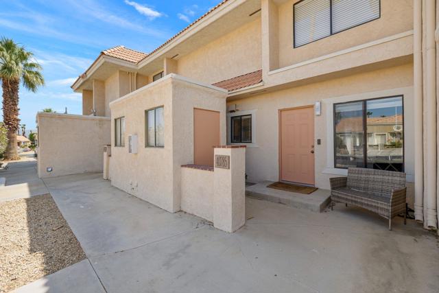 40785 Breezy Pass Road, Palm Desert CA: https://media.crmls.org/mediaz/2b36882f-36d7-400b-931b-ded0b82a65df.jpg