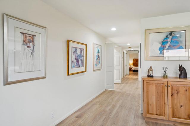 211 Camino Arroyo S, Palm Desert CA: https://media.crmls.org/mediaz/2b37082a-97bf-48c7-9e48-3523ffae875e.jpg