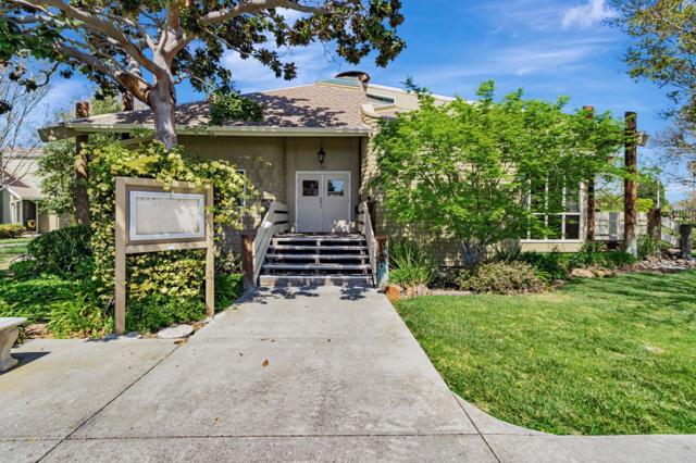 4254 Erie Court, Santa Clara CA: https://media.crmls.org/mediaz/2b371e9a-2db2-4a7a-8b88-35aa9f679d55.jpg