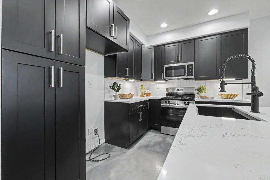 294 Candera Lane - photo 12