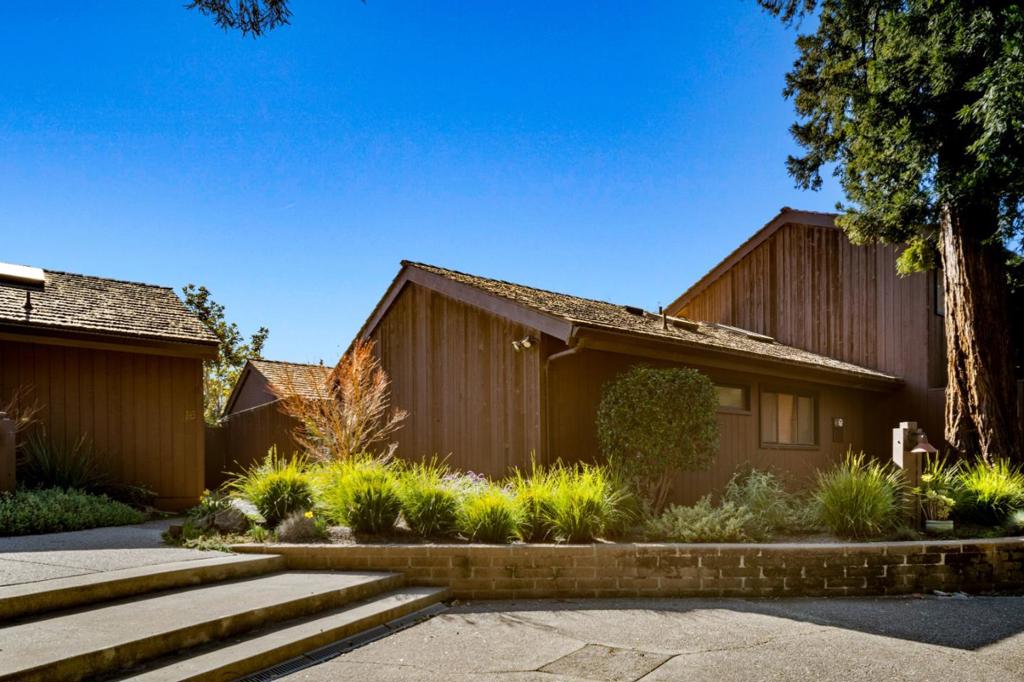 7026 Valley Greens Circle #17