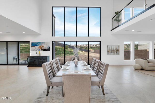 Detail Gallery Image 8 of 70 For 11944 N Red Hawk Ln, Porter Ranch,  CA 91326 - 5 Beds | 5 Baths