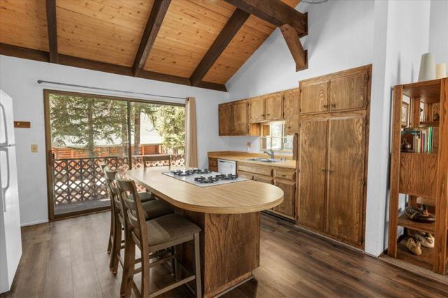 43706 Sand Canyon Road, Big Bear CA: https://media.crmls.org/mediaz/2b3979c3-1bdb-41b3-aad7-5e91861311ee.jpg