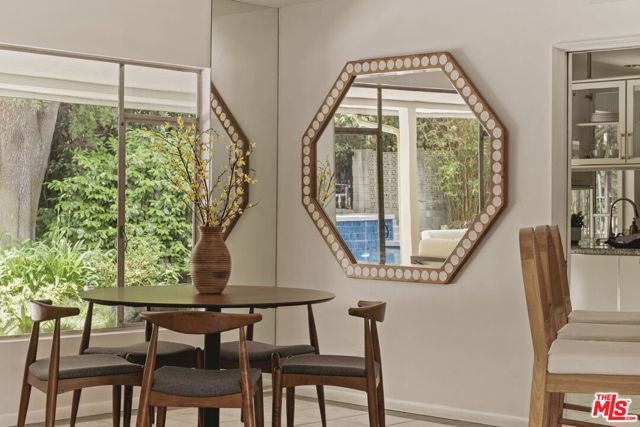 8630 Allenwood Road, Los Angeles CA: https://media.crmls.org/mediaz/2b39a575-a251-423f-8abe-2faf2250bd84.jpg