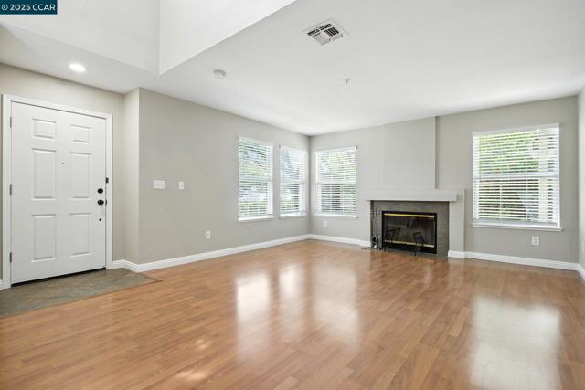 305 Daybreak Court, San Ramon CA: https://media.crmls.org/mediaz/2b3a93d9-6b6f-4bdc-a7c8-d3f28cd92ce5.jpg