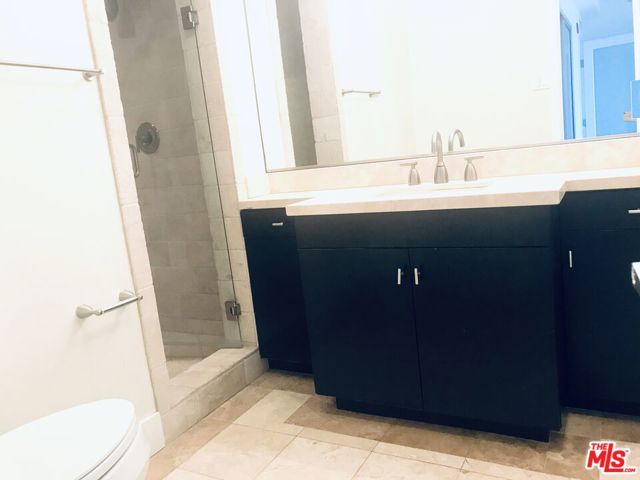 304 South Elm Drive, 303 photo 21