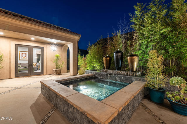 2330 Crystal Lane, Pasadena CA: https://media.crmls.org/mediaz/2b3b5095-0d85-45bf-a330-f9446c9734e0.jpg