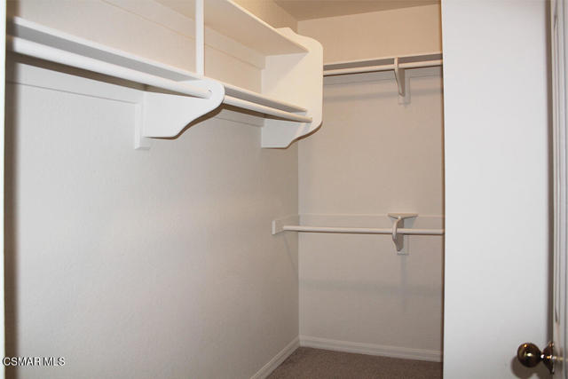 697 Sutton Crest Trail, Oak Park CA: https://media.crmls.org/mediaz/2b3bd4c8-a7f2-4bc6-99a0-34f0ea0f363b.jpg