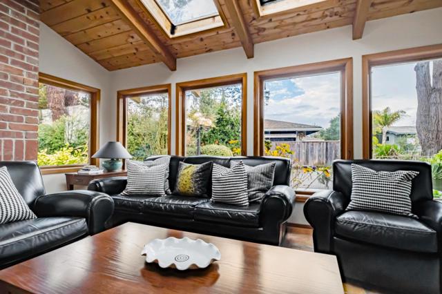 135 Seabreeze Place, Aptos CA: https://media.crmls.org/mediaz/2b3e0054-f6e5-4654-98ca-0a8fda30106c.jpg
