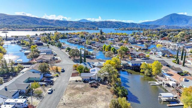 601 Bass Lane, Clearlake Oaks CA: https://media.crmls.org/mediaz/2b3e547f-a8cc-40b6-b0e7-2f8aada258b7.jpg