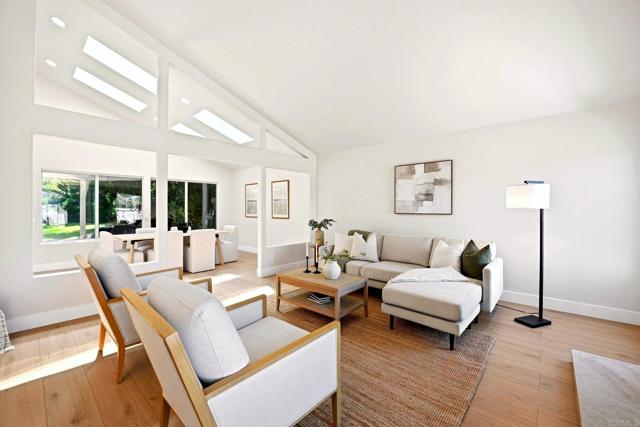 Detail Gallery Image 10 of 32 For 1265 Santa Luisa Dr, Solana Beach,  CA 92075 - 4 Beds | 2/1 Baths