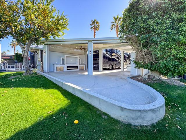 80394 Avenue 48, Indio CA: https://media.crmls.org/mediaz/2b3e8eb2-63f0-4707-832f-1475aa189c13.jpg