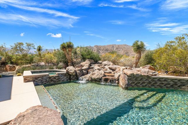 50741 Desert Arroyo Trail, Indian Wells CA: https://media.crmls.org/mediaz/2b3eb453-d868-461d-b73a-2ee7085fa310.jpg