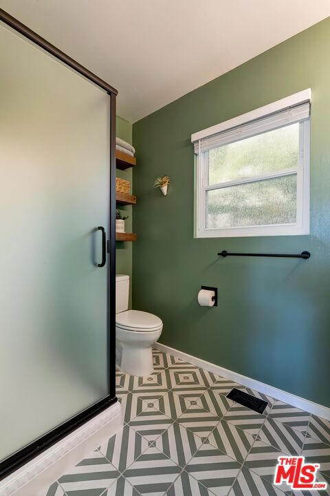 1410 Wellesley Drive, Glendale CA: https://media.crmls.org/mediaz/2b3f9369-efe6-4b20-90e8-a9d10a5939e6.jpg