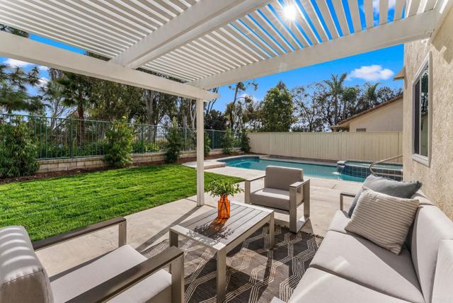 Detail Gallery Image 27 of 40 For 522 Lupine Way, Oceanside,  CA 92057 - 5 Beds | 3 Baths