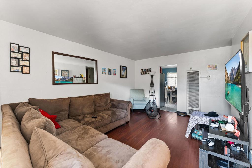 MLS #250039580SD image #11