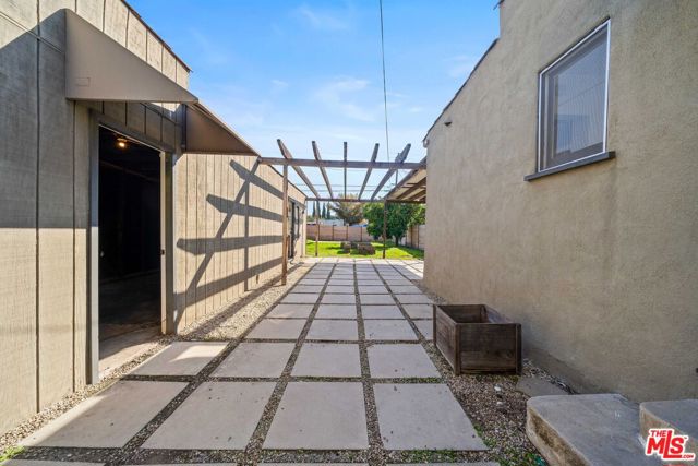 3000 Finch Street, Los Angeles CA: https://media.crmls.org/mediaz/2b40c0ac-ef25-4280-8bcc-4cd8f0dae86b.jpg